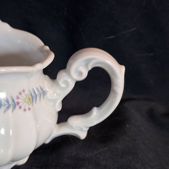 Vintage Forest Bavaria Germany Laurel Wreath Sugar Bowl & Creamer Set - Picture 6 of 13